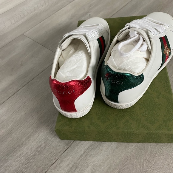 WOMEN'S ACE SNEAKER WITH BEE - Picture 6 of 8